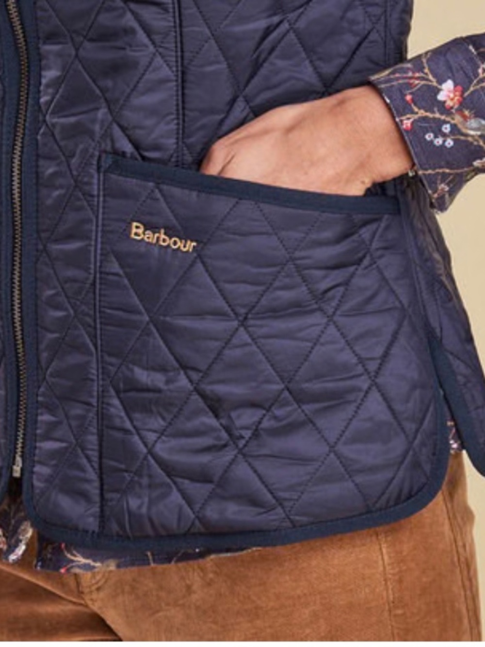 Barbour Quilted Sleeveless Vest in Navy with Burgundy Lining Lapostolle Logo